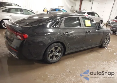 2021 Kia K5 Lxs z USA, uszkodzony, nr VIN 5XXG14J26MG004528